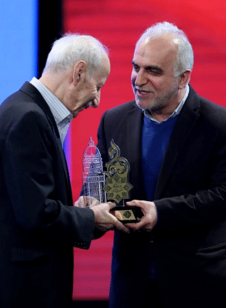 مراسم-معرفی-جناب-آقای-دکتر-جباری-به-عنوان-چهره-ماندگار